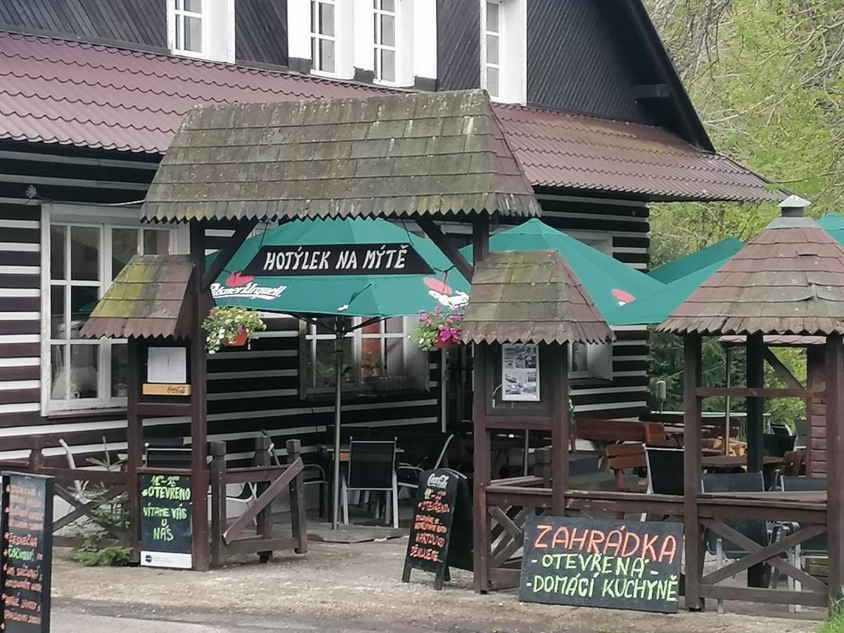 Hotylek Na Myte Hotel Harrachov Kültér fotó
